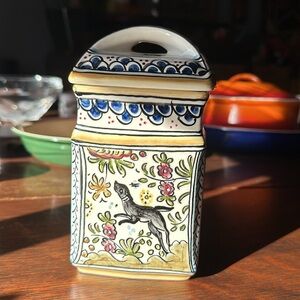 🇵🇹Coimbra Portuguese Artisan hand painted kitchen dish with lid. One of a kind